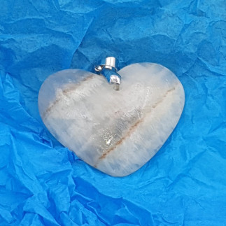 Pendentif coeur en onyx blanc. Artisanat mexicain en pierre naturelle