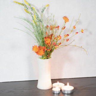 Vase décoratif en onyx blanc