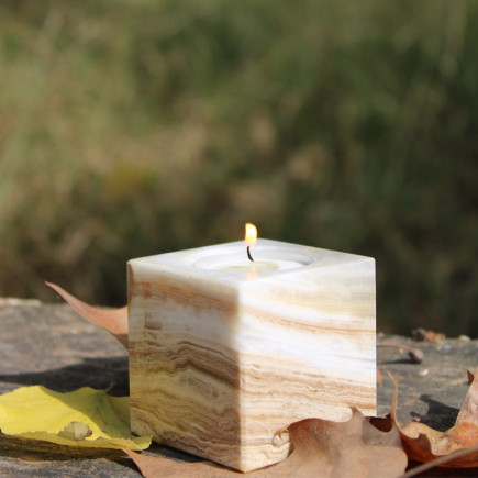 Porte-bougie cube de 6cm fabriqué en onyx ambre