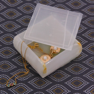 Petite boîte à bijoux artisanale, en onyx mexicain blanc 