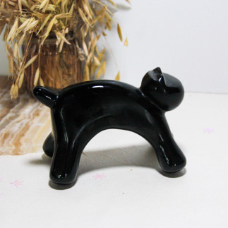 Pierre de massage en obsidienne noire, taillé en forme de Chat.