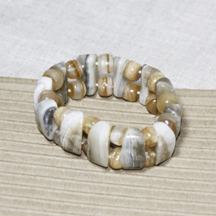Bracelet en onyx marbre fabriqué artisanalement au mexique.
