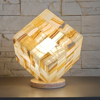 Lampe Atome en Onyx Ambre – Cube Sculptural Lumineux
