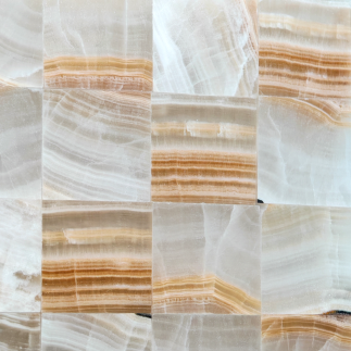 Lampe Atome en Onyx Ambre – Cube Sculptural Lumineux